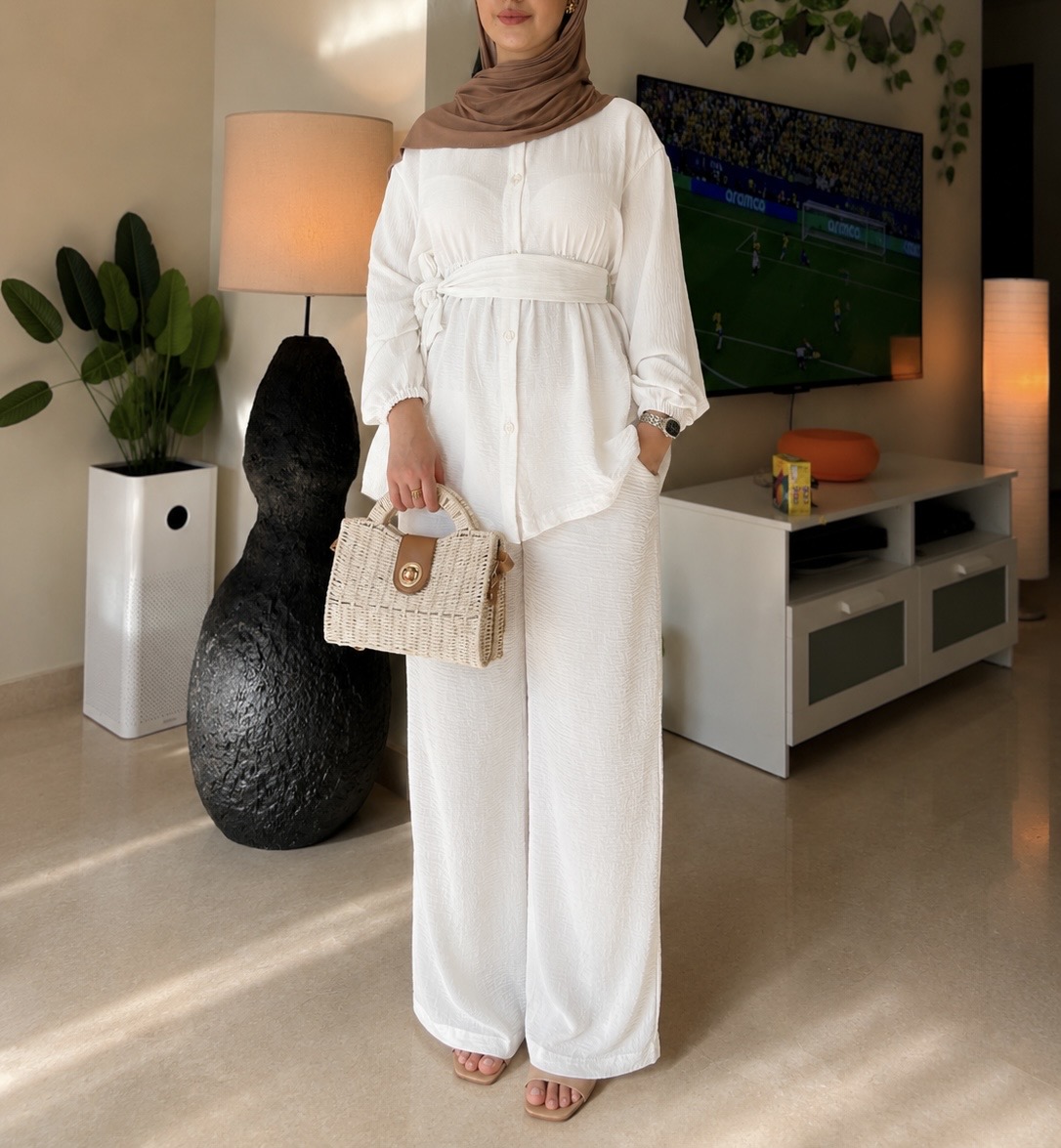 Ensemble Ivory 3